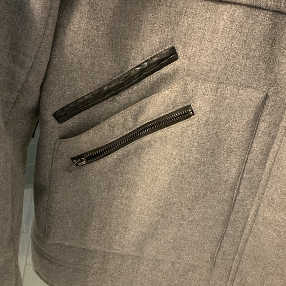 Fabletics pella or Stella jacket - Picture 7 of 8